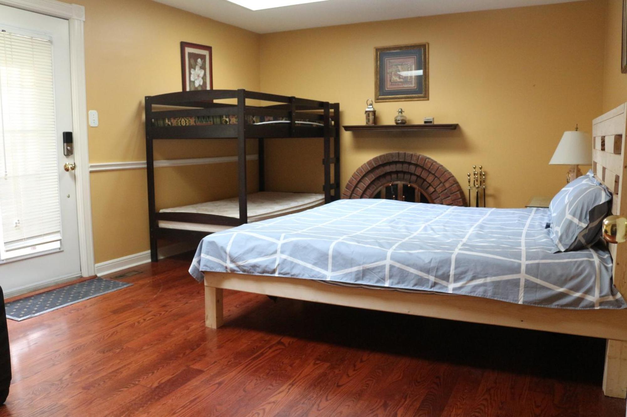 Quiet And Comfortable Homestay Оквилль Номер фото